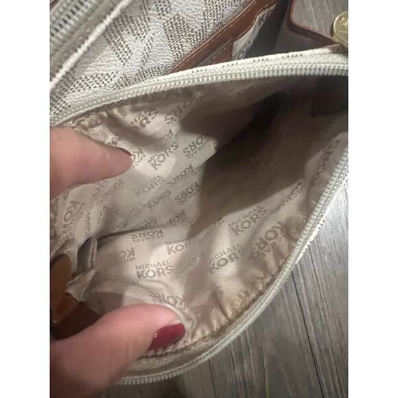 Michael Kors Crossbody Purse - Picture 9 of 11